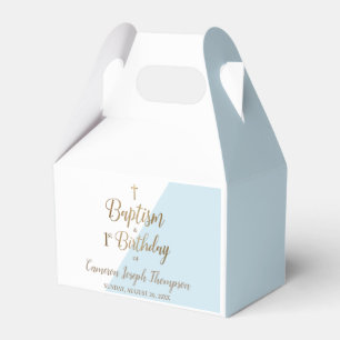 Baptism vid födelsedag, blå pojke presentaskar