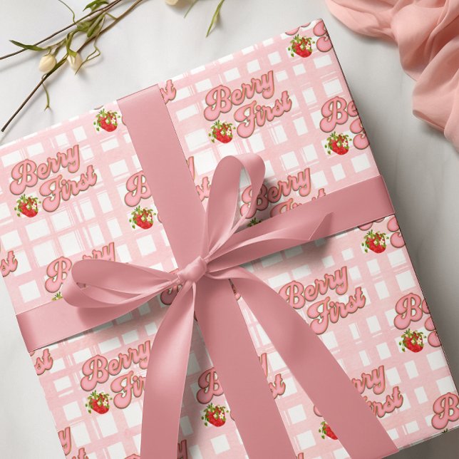 Bär 1:a födelsedag Rosa Vita Ränder Jordgubb Presentpapper (Skapare uppladdad)
