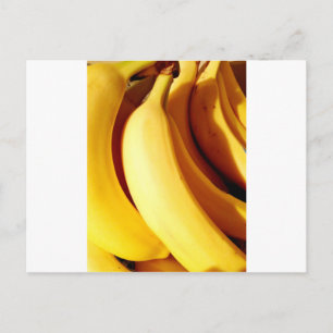 Bär av färsk gult och mogna bananer vykort