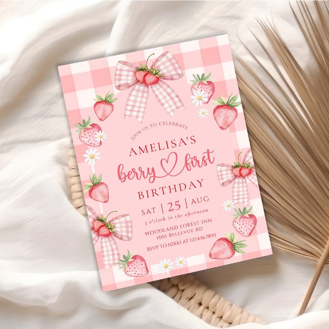 Bär Första söta 1-årsdag Jordgubbe Inbjudningar (Skapare uppladdad)
