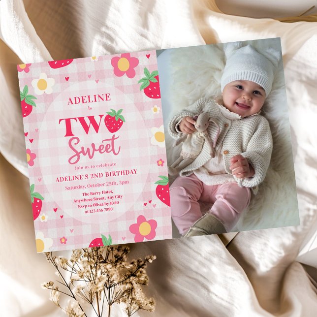 Bär Första söta 2-årsdag Jordgubb Foto Inbjudningar (Skapare uppladdad)