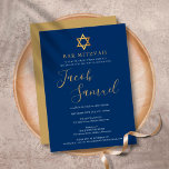 Bar Mitzvah Marinblå Guld Script Inbjudan<br><div class="desc">Med gyllene namnteckning i script. Personalisera med din speciella Bar Mitzvah-information i chic guldskrift på en marinblå bakgrund. Designad av Thisisnotme©</div>