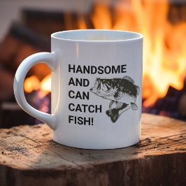 Bär och kan fånga fisk av largemouth Bass Kaffemugg