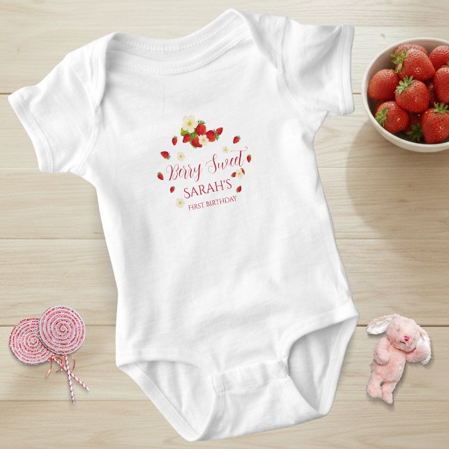 Bär Söt En Strawberry 1-årsdag T Shirt (Berry Sweet One Strawberry 1st Birthday Baby Bodysuit)