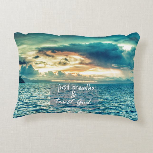 Bara Breathe och Trust God Faith Quote Prydnadskudde (Baksidan)