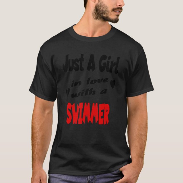 Bara en flicka i Kärlek med en simmare T Shirt (Framsida)