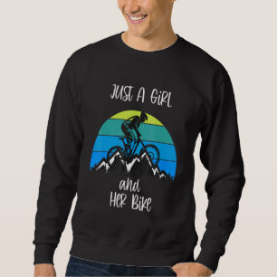 Bara en flicka och hennes Dirt Bike Lång Ärmad Tröja