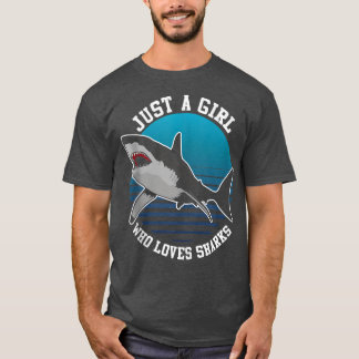 Bara en flicka som Kärlek delar underbart Shark Äl T Shirt