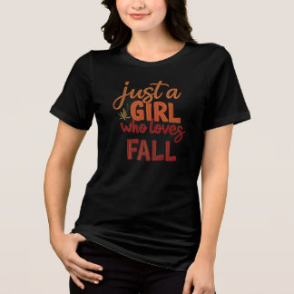 Bara en flicka som Kärlek faller - broderidesign T Shirt
