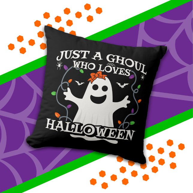 Bara en flicka som Kärlek Halloween Funny Hallowee Kudde (Skapare uppladdad)