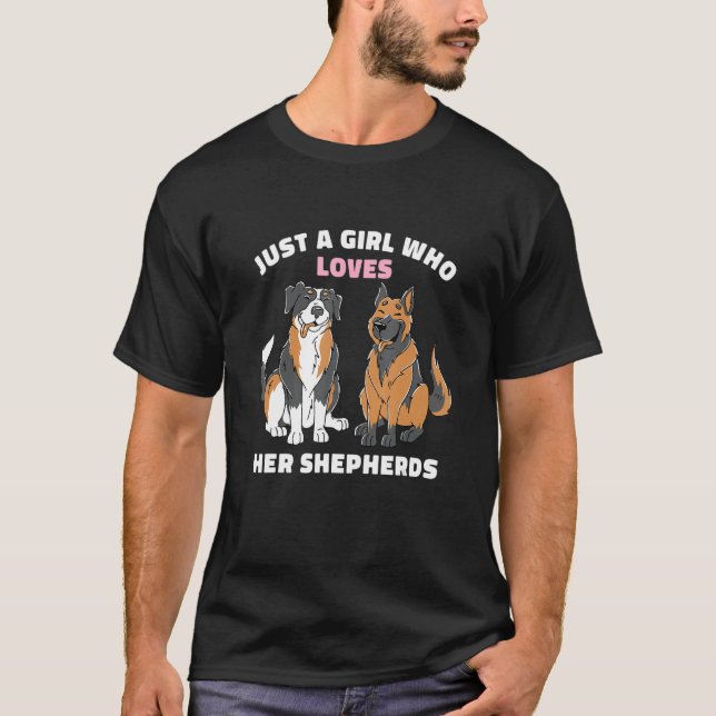 Bara en flicka som Kärlek hennes Shepherds Aussie  T Shirt (Framsida)