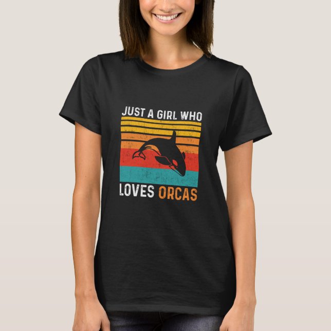 Bara en flicka som Kärlek Orcas 2024 T Shirt (Framsida)