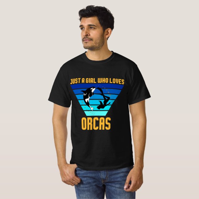 Bara en flicka som Kärlek Orcas T Shirt (Hel framsida)