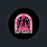 Bara en flicka som Kärlek sätter på Dance Outfit D Knapp<br><div class="desc">Bara en flicka som Kärlek slår till på dansar.</div>