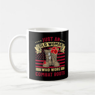 Bara en gammal kvinna som kämpade mot Boots Vetera Kaffemugg