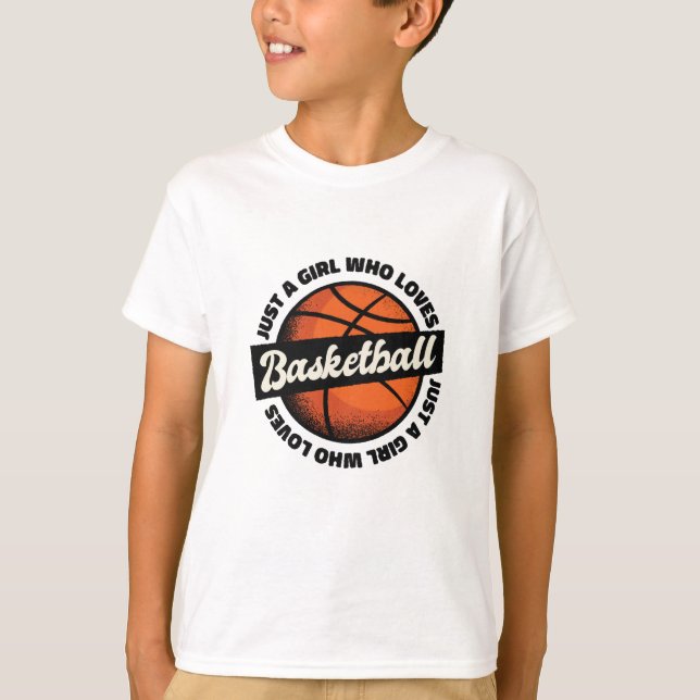 BARA EN GIRL SOM KÄRLEK BASKETBALL T SHIRT (Framsida)