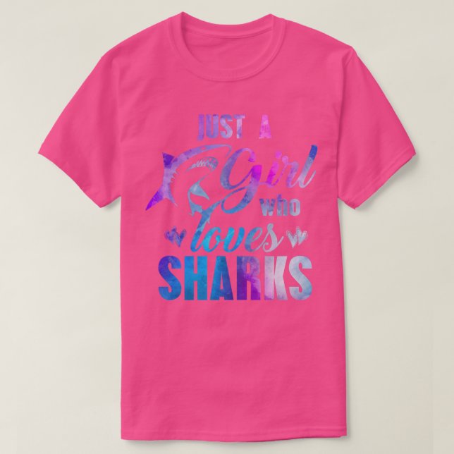 BARA EN GIRL SOM KÄRLEK SHARKAR Women Mamma Kids W T Shirt (Design framsida)