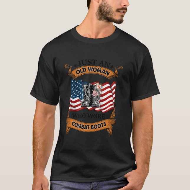 Bara en kvinna som kämpade mot kvinnor och veteran t shirt (Framsida)