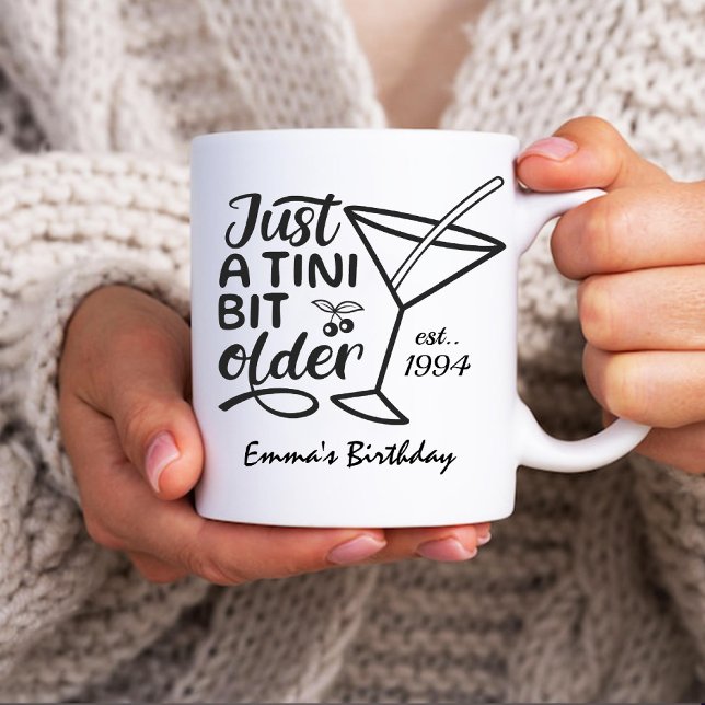Bara En Liten Bit Äldre Födelsedagspresent Till He Kaffemugg (Just A Tini Bit Older Birthday Gift For Her Coffee Mug)