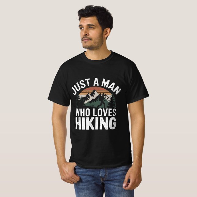 BARA EN MAN SOM KÄRLEK HIKING T SHIRT (Hel framsida)