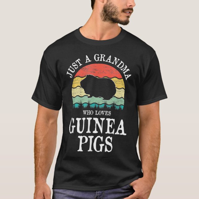 Bara en mormor som Kärlek Guinea Grisar _1 T Shirt (Framsida)