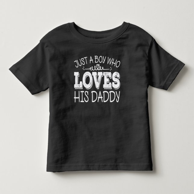 Bara en pojke som älskar sin pappa Cool födelsedag T Shirt (Framsida)