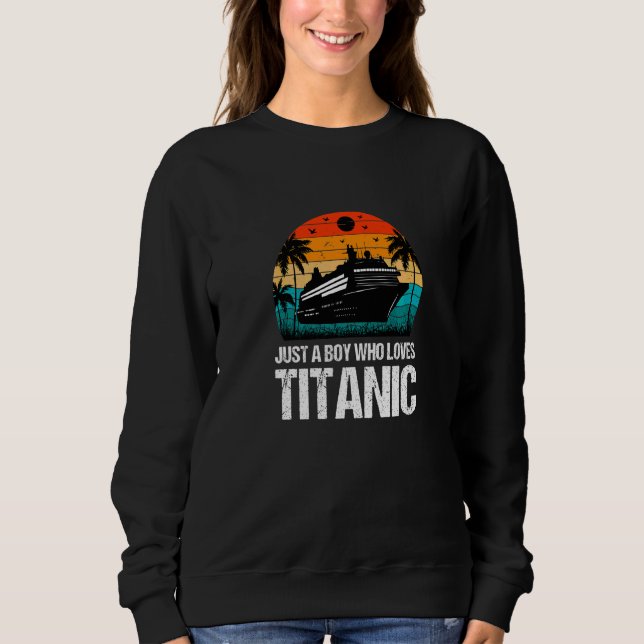 Bara en pojke som älskar Titanic-kläder   T Shirt (Framsida)