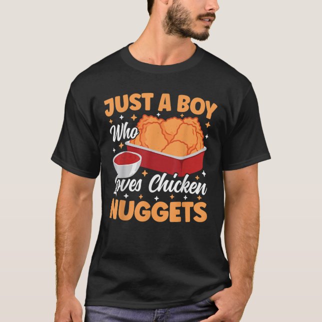 Bara en pojke som Kärlek Chicken Nuggets Funny Chi T Shirt (Framsida)