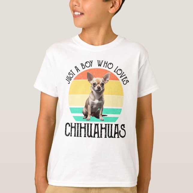 Bara en pojke som Kärlek Chihuahuas T Shirt (Framsida)