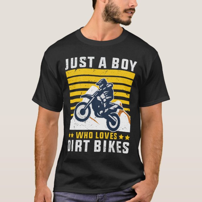 Bara en pojke som kärlek Dirt Bikes T Shirt (Framsida)