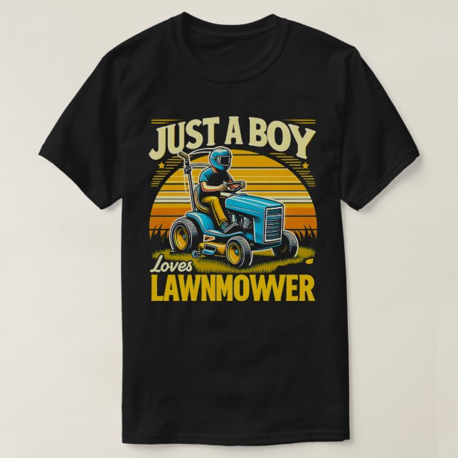 Bara en pojke som Kärlek Gräsmatta Mowers Funny Gr T Shirt (Design framsida)