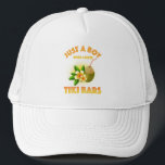Bara en pojke som Kärlek Tiki Pub Keps<br><div class="desc">Bara en pojke som Kärlek Tiki Pub. Aloha! Ta det här till nästa Hawaii luau party, tropisk semester eller till pub eller tiki-rummet och njut av en tropisk dryck. Underbar för att ta på sig en tropisk ökryssning, smekmånaden, sommarsemester eller påsklov. Perfektens sommargåva till älskare från Hawaii, Hawaiian tiki pub...</div>