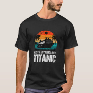 Bara en pojke som Kärlek Titanic Apparel T Shirt