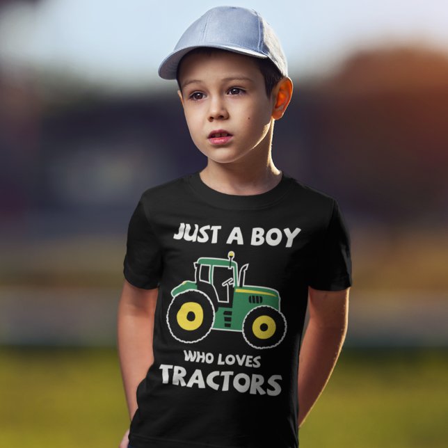 Bara en pojke som Kärlek Tractor Farm Boys T-Shirt (Skapare uppladdad)