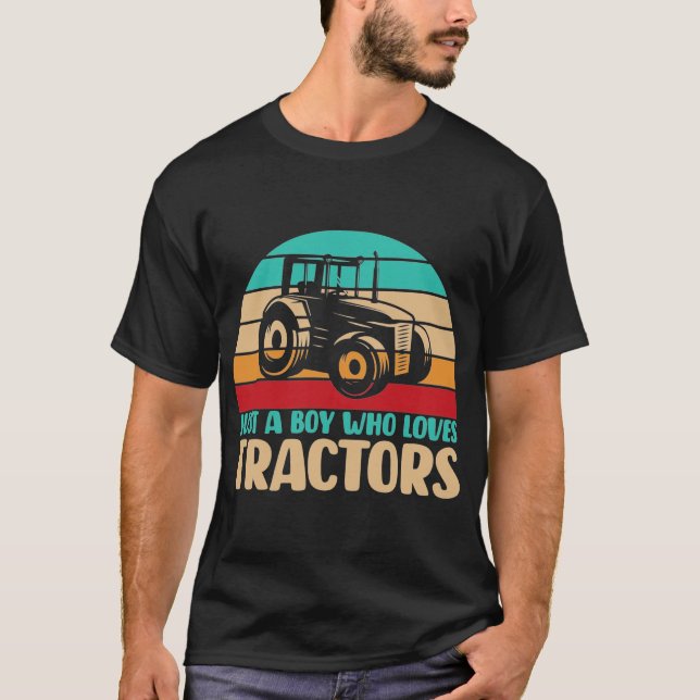 Bara en pojke som Kärlek Tractor T-Shirt, födelsed T Shirt (Framsida)