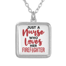 Bara en sjuksköterska som Kärlek hennes brandkam G