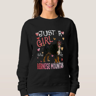 Bara en tjej som älskar Bernese Mountain Girls Hun T Shirt