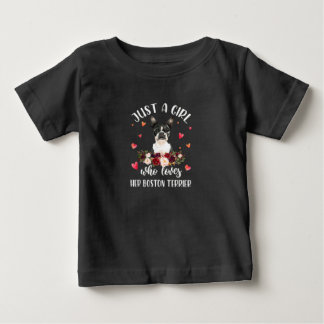 Bara en tjej som älskar sin Boston Terrier hundäls T Shirt