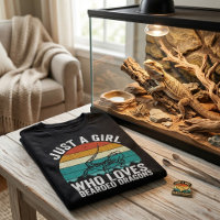 Bara en tjej som älskar skäggagamen retro solnedgå
