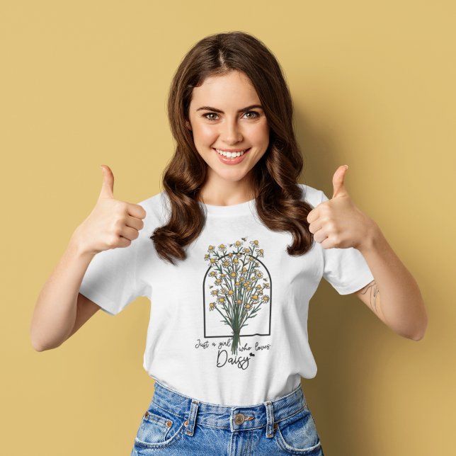 Bara en tjej som kärlek Daisy T-Shirt (Skapare uppladdad)