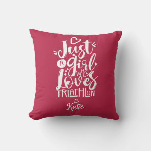 Bara En Tjej Triathlon Vit Och Magenta Typografi Kudde