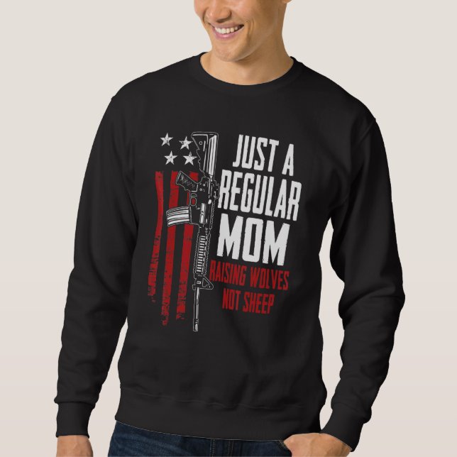Bara En Vanlig Mamma Som Uppfostrar Vargar Inte Få Lång Ärmad Tröja (Framsida)
