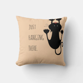 Bara hänger där svart tecknad lustig text kudde
