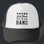 Bara här för att bang Patriotic 4:e juli-gåvan Keps<br><div class="desc">Just här för att bang Patriotic 4:e juli T-shirt july 4th, lycklig, 4th of july, firande, 4th july, Independent, day, usa, four of july, gift, present, america, american, flagga, patriotic, 4th, freedom, july Four, uniform, stater, july, Fireworks, gifts</div>