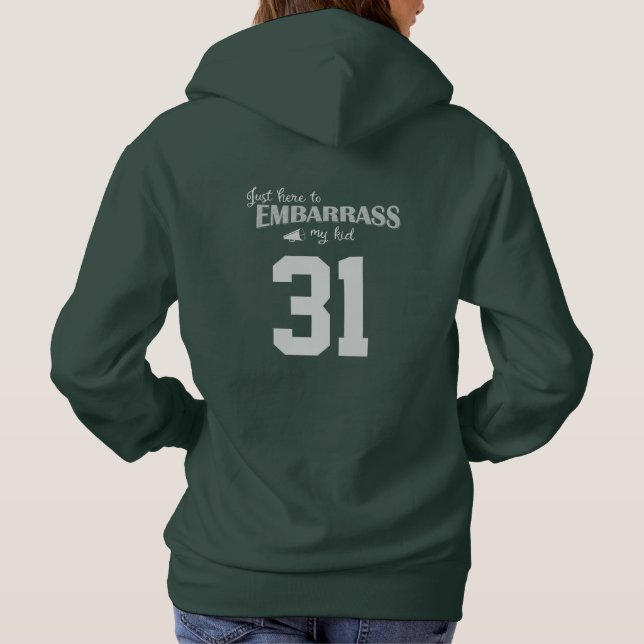 Bara här för att förlägenhetssätta mitt barn t shirt (Baksida)