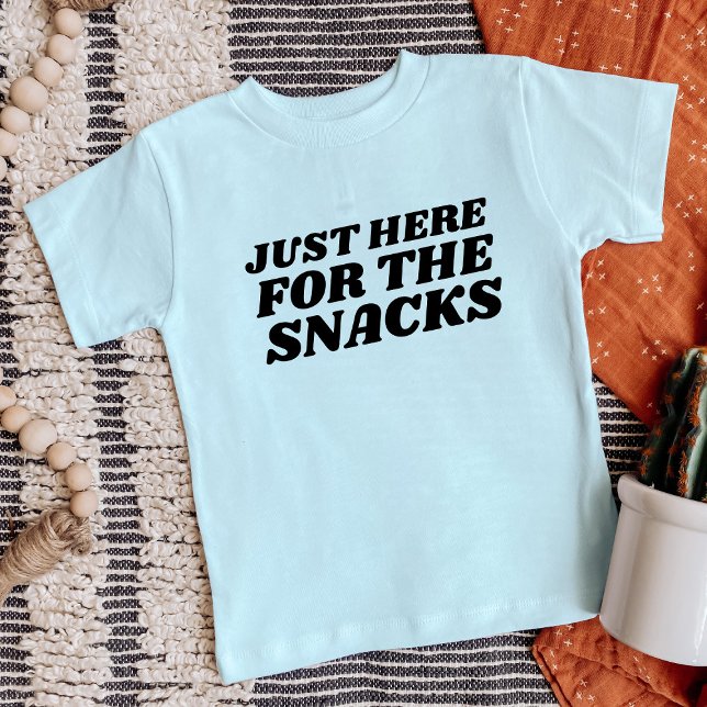 Bara här för Snacks Funny T Shirt (Skapare uppladdad)
