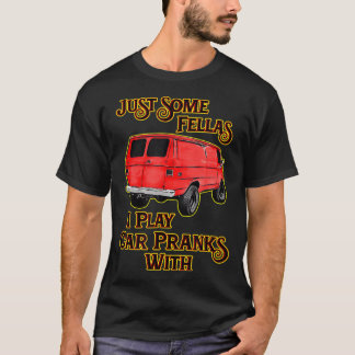 Bara några fellas jag spelar bilburkar Luraser med T Shirt