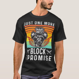 Bara ytterligare en Tävla för blockgiftsmotor en T Shirt