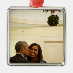 Barack och Michelle Mistletoe - Sq.Ornament Julgransprydnad Metall