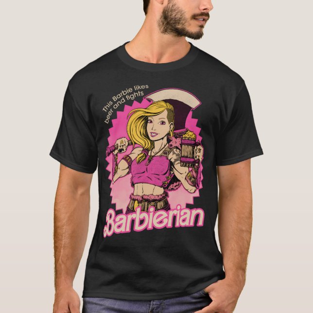 Barbarisk doll - Kraftfull RPG Doll T Shirt (Framsida)